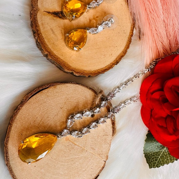 Vintage Titanic Similar Crystal Necklace and Diamonds on Silver Plated Titanium - Picture 4 of 6